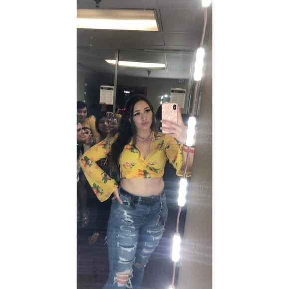 Sexy Yellow Floral Top L - Picture 2 of 7